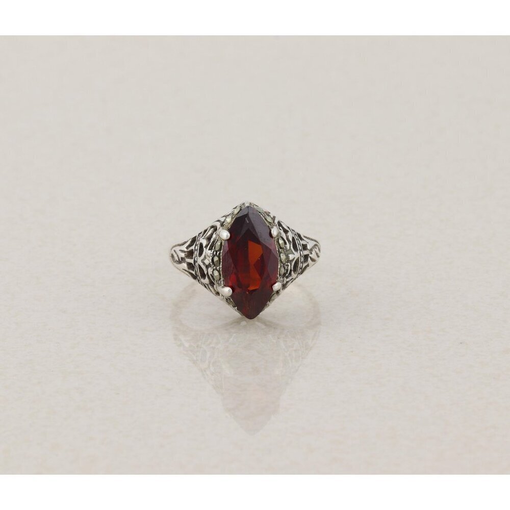 Sterling Silver Red Cubic Zirconia and Marcasite Ring Size 6 3/4 - Picture 2 of 8